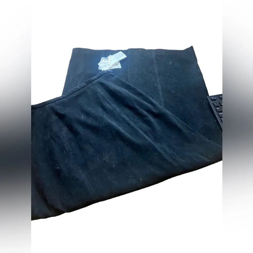 Worthington vintage long black skirt suedes finish new with tags size 6